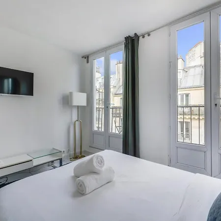 My Parisian Terrasse Apartment Paris